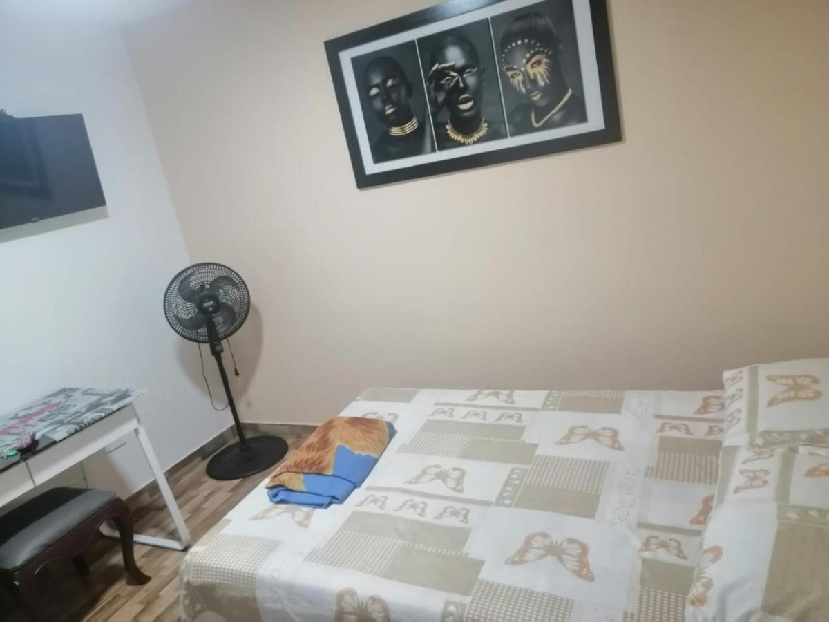 Hostal Avanza カリ エクステリア 写真
