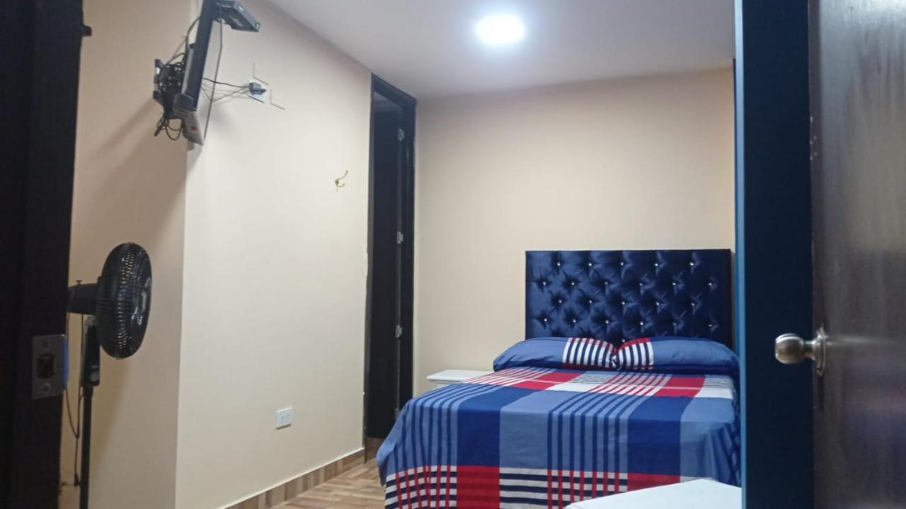 Hostal Avanza カリ エクステリア 写真