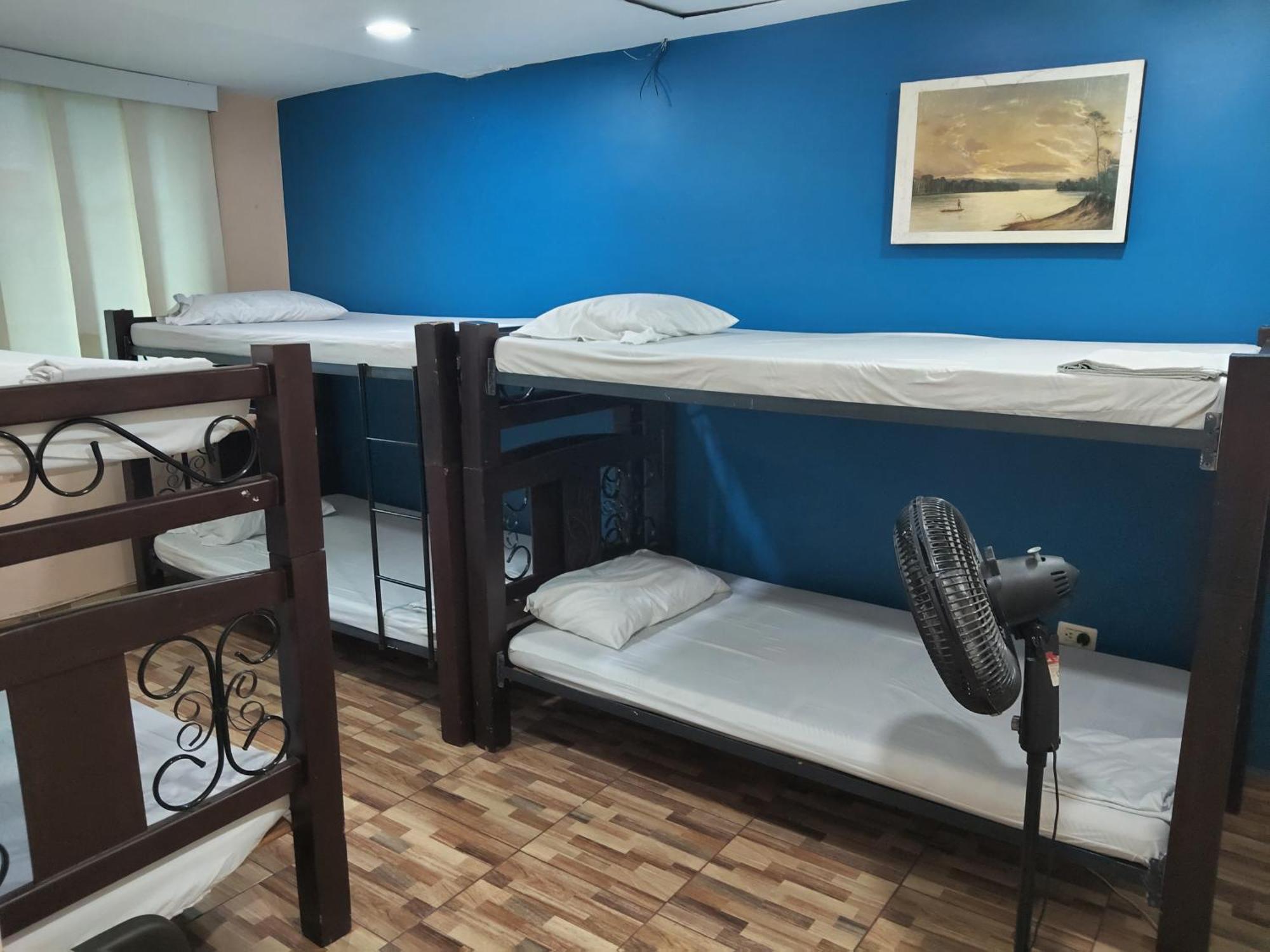 Hostal Avanza カリ エクステリア 写真